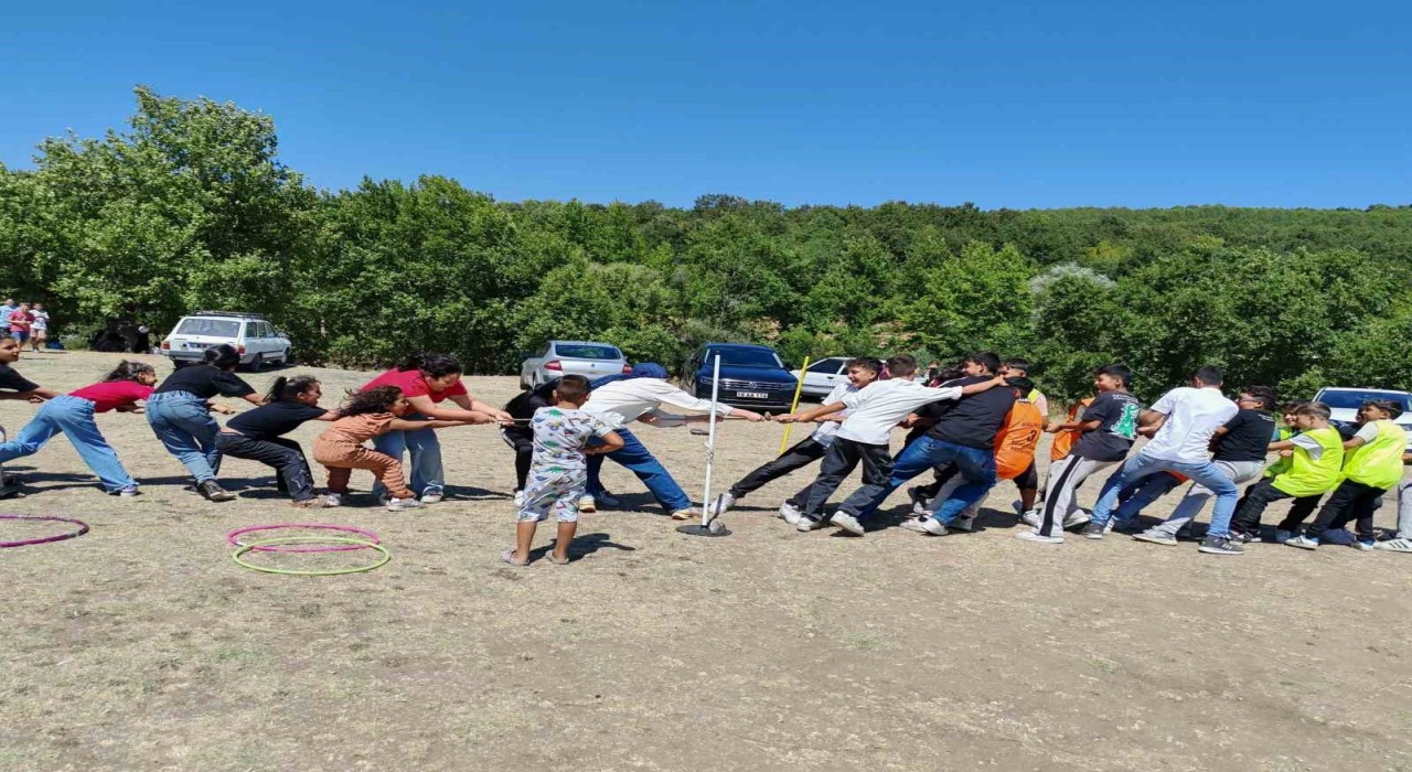 Manyas İlçe Müftülüğü yıl sonu şenliği coşkuyla kutlandı