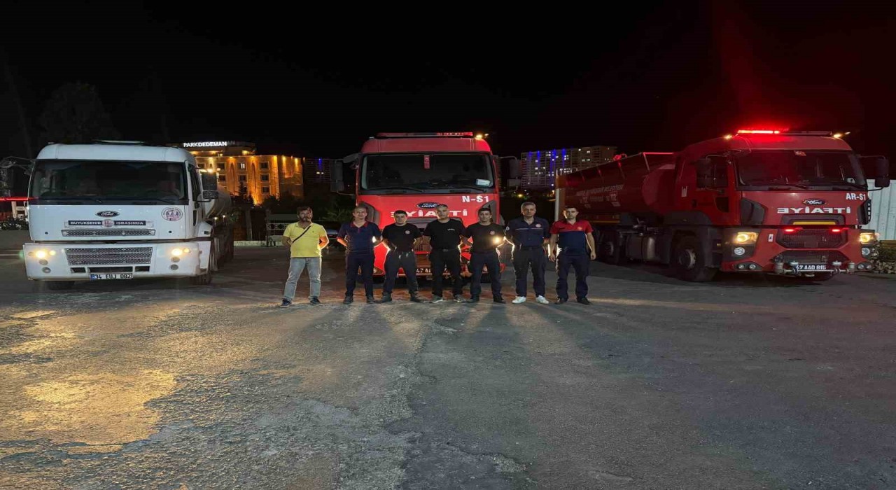 Mardin Büyükşehir Belediyesinden Licedeki örtü yangını söndürme çalışmalarına destek