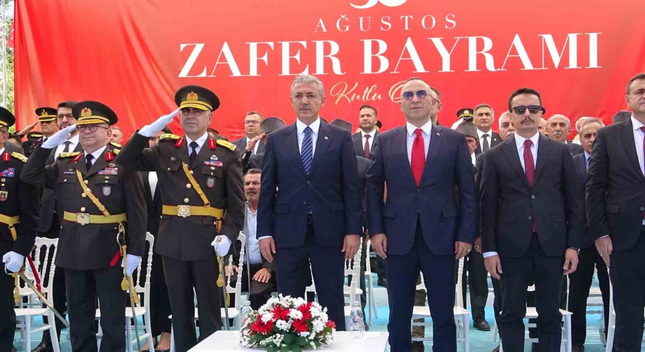 Mardinde 30 Ağustos Zafer Bayramı coşkuyla kutlandı