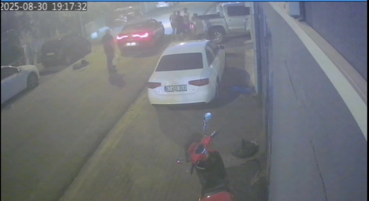 Mardinde dur ihtarına uymayan sürücü apartmana daldı