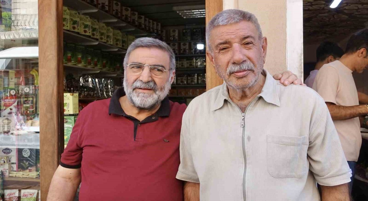 Mardinde iki arkadaş 50 yıl sonra tesadüfen karşılaştı