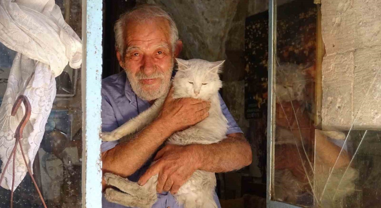 Mardinin sanat çınarı 47 yıldır müziğe yön vermeye devam ediyor