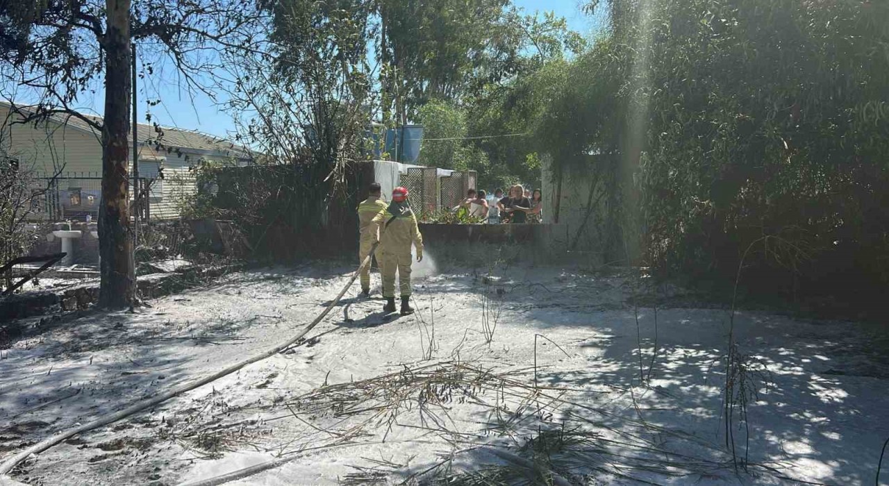 Marmaris Hisarönünde çıkan yangın kısa sürede söndürüldü