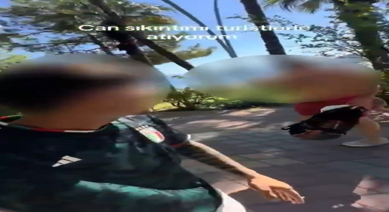 Marmariste canım sıkılıyor turistlere takılıyorum paylaşımı emniyette bitti