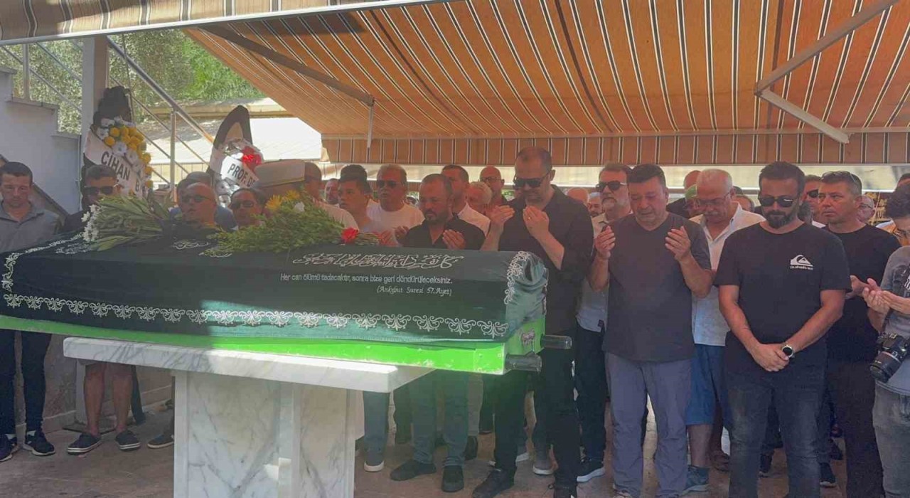 Marmariste motosiklet kazasında hayatını kaybeden Arda Kara toprağa verildi