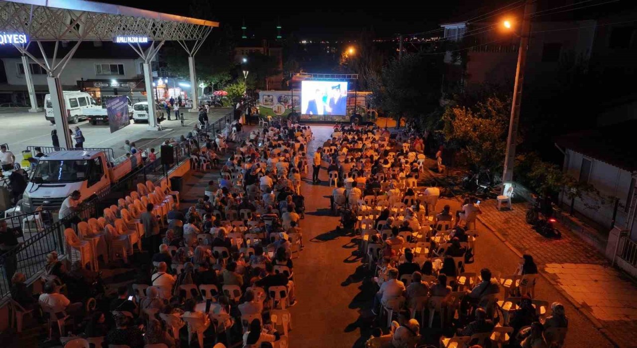 Mehmet Tönge Mahallesinde nostaljik sinema keyfi