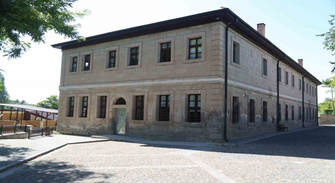 Melikgazi Belediyesi İngilizce Yaz Kampı başlıyor