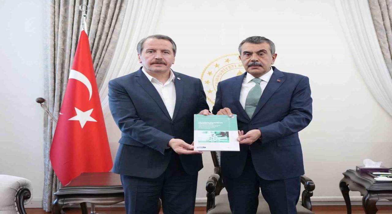 Memur-Sen Genel Başkanı Yalçından Bakan Tekine ziyaret