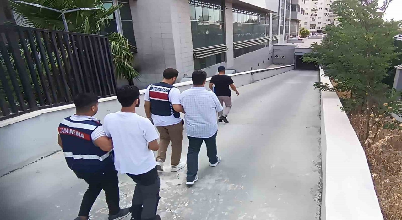 Mersinde DEAŞa finans sağlayan şüphelilere operasyon: 2 gözaltı