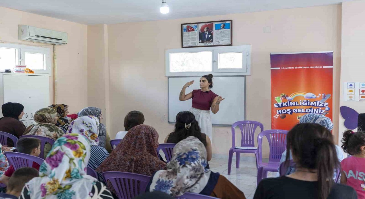 Mersinde erken yaşta evliliklere karşı farkındalık eğitimi