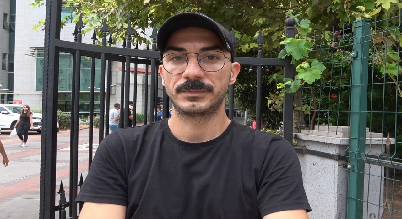 Mersinde girişi ücretli hale getirilen halk plajında gerginlik