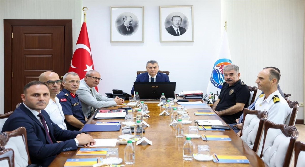 Mersinde güvenlik ve asayiş tedbirleri masaya yatırıldı