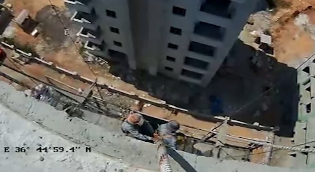 Mersinde nefes kesen kurtarma operasyonu: 8inci kattaki iskelede kalan işçiler kurtarıldı