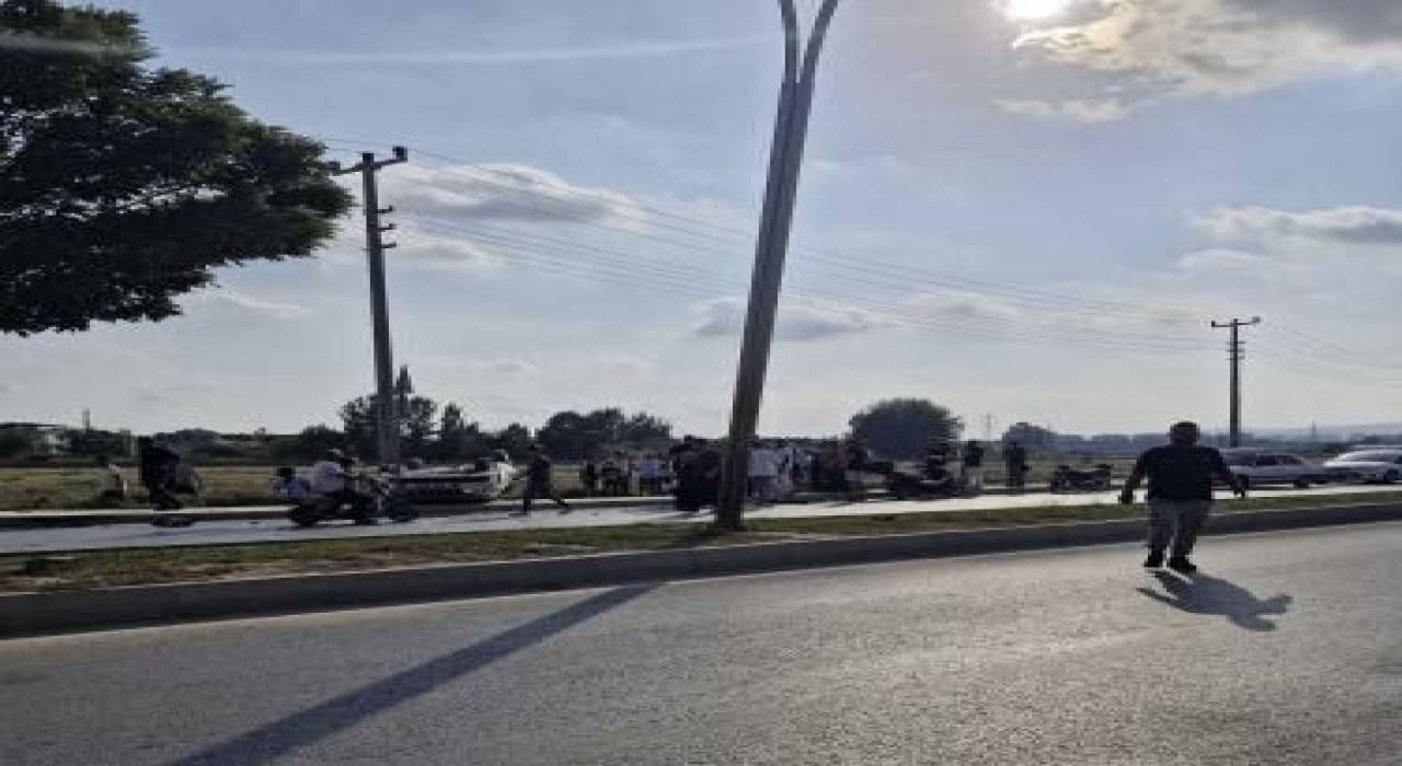 Mersinde otomobil direğe çarptı: 1 ölü