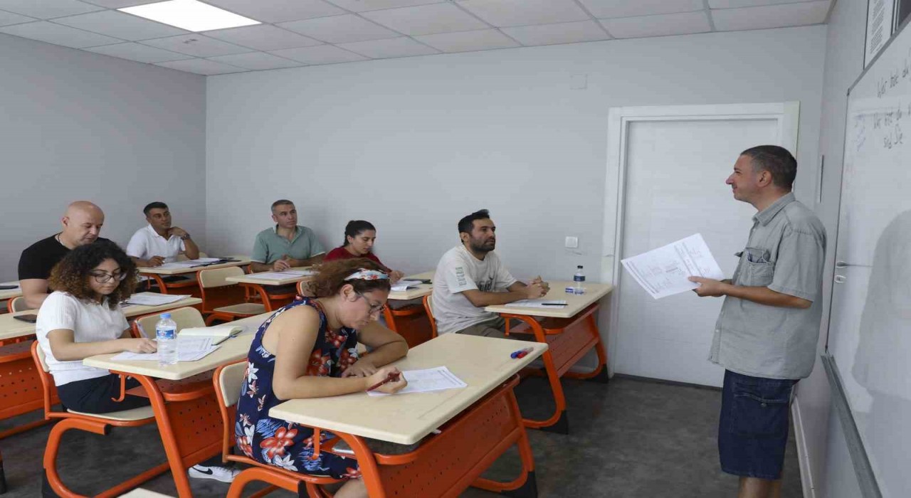 Mersinde ücretsiz yabancı dil kursları ilgi görüyor