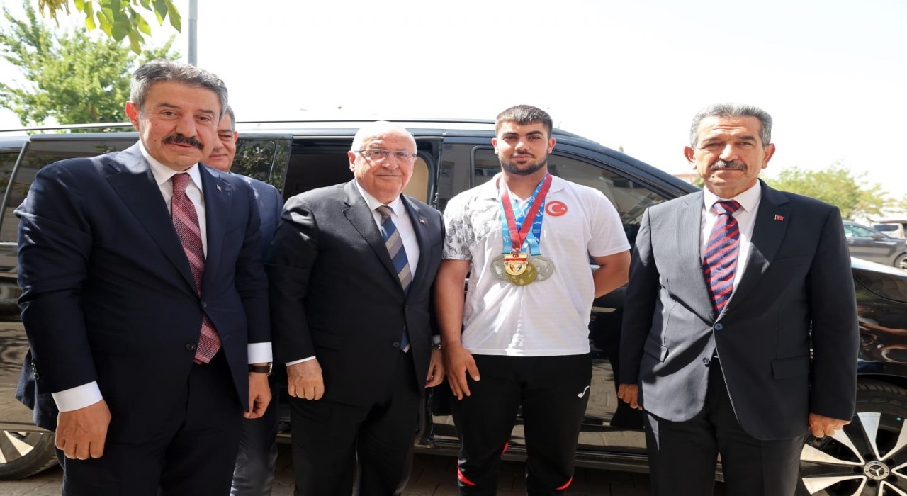 Millî Savunma Bakanı Güler, Şırnakta denetim ve incelemelerde bulundu