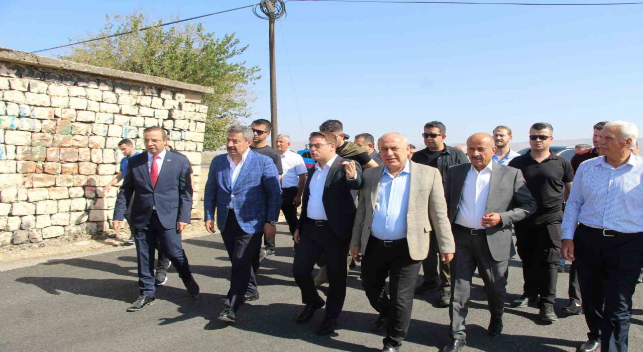 Milletvekili Arslan Tatar, Cizrede yapımı tamamlanan köy yollarını inceledi