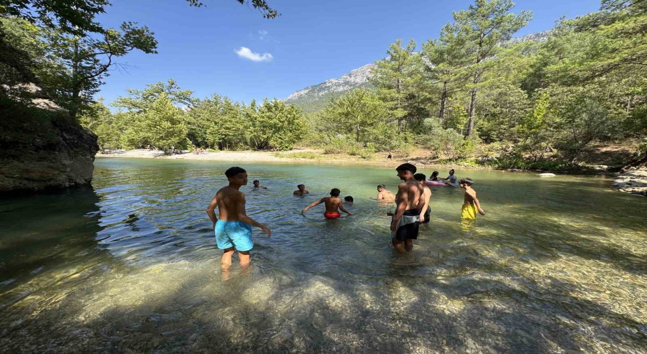 Minik sporcular Ormana Spor Köyünde hem spor yaptı hem doğayla buluştu
