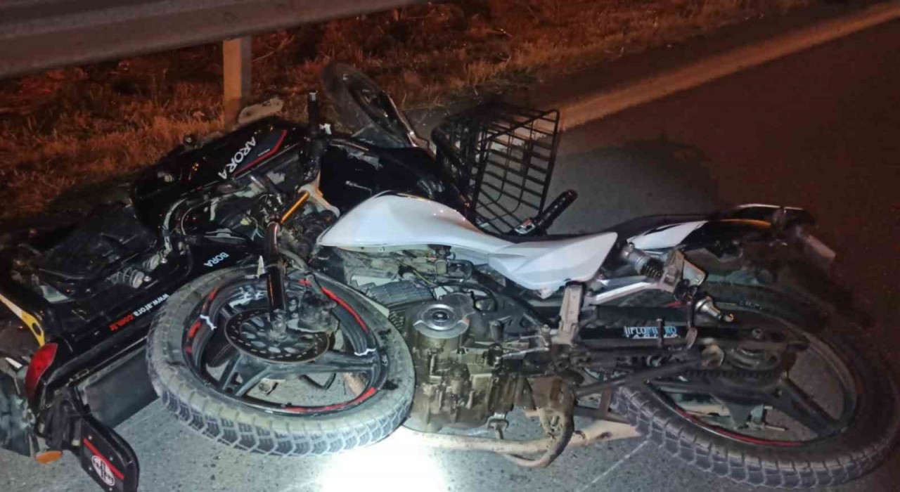 Motosiklet ile elektrikli bisiklet çarpıştı: 2 ağır yaralı