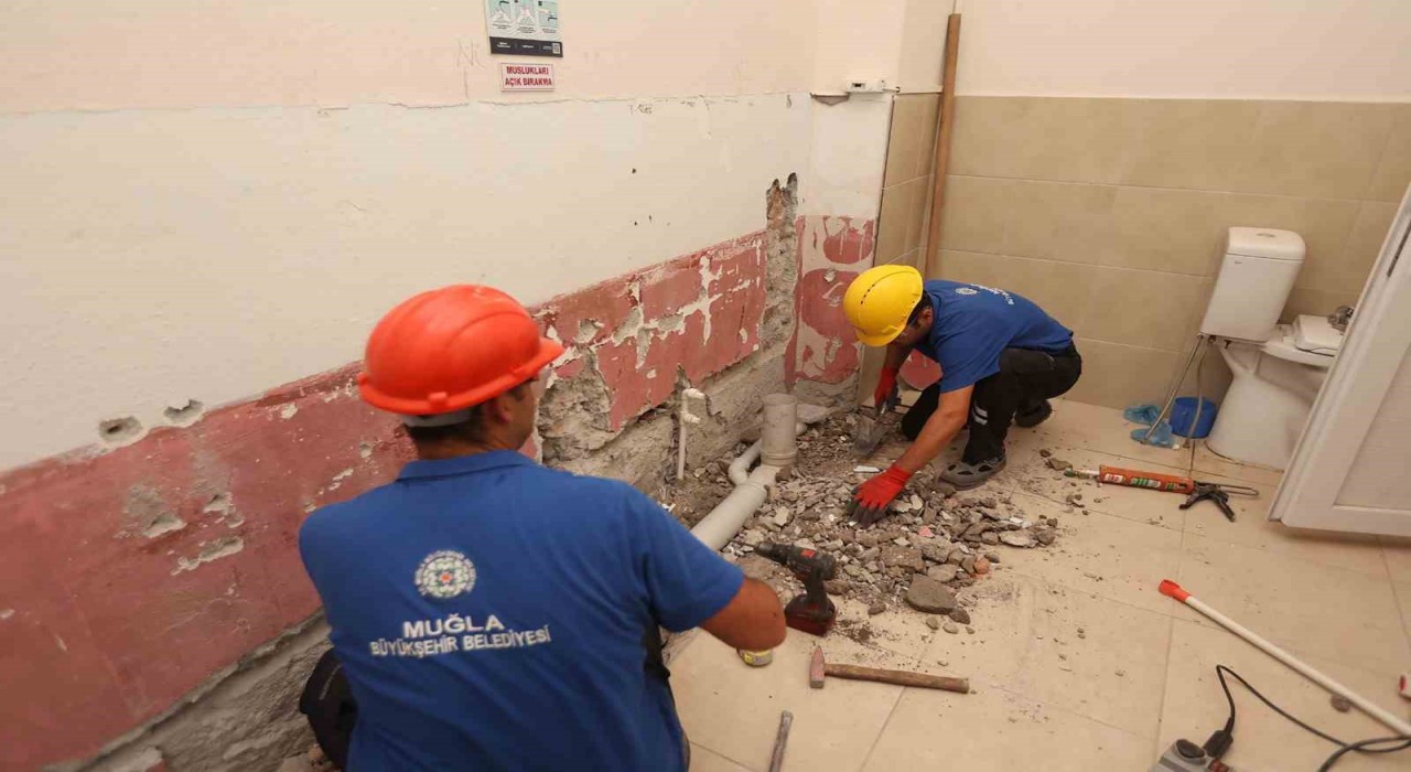 Muğla Büyükşehirden okullara tadilat desteği