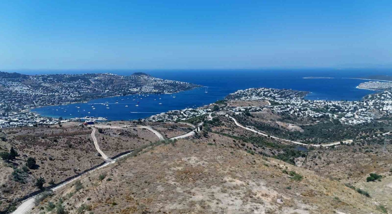 Muğlada 163 futbol sahası vahşi depolama alanı yeşile döndü