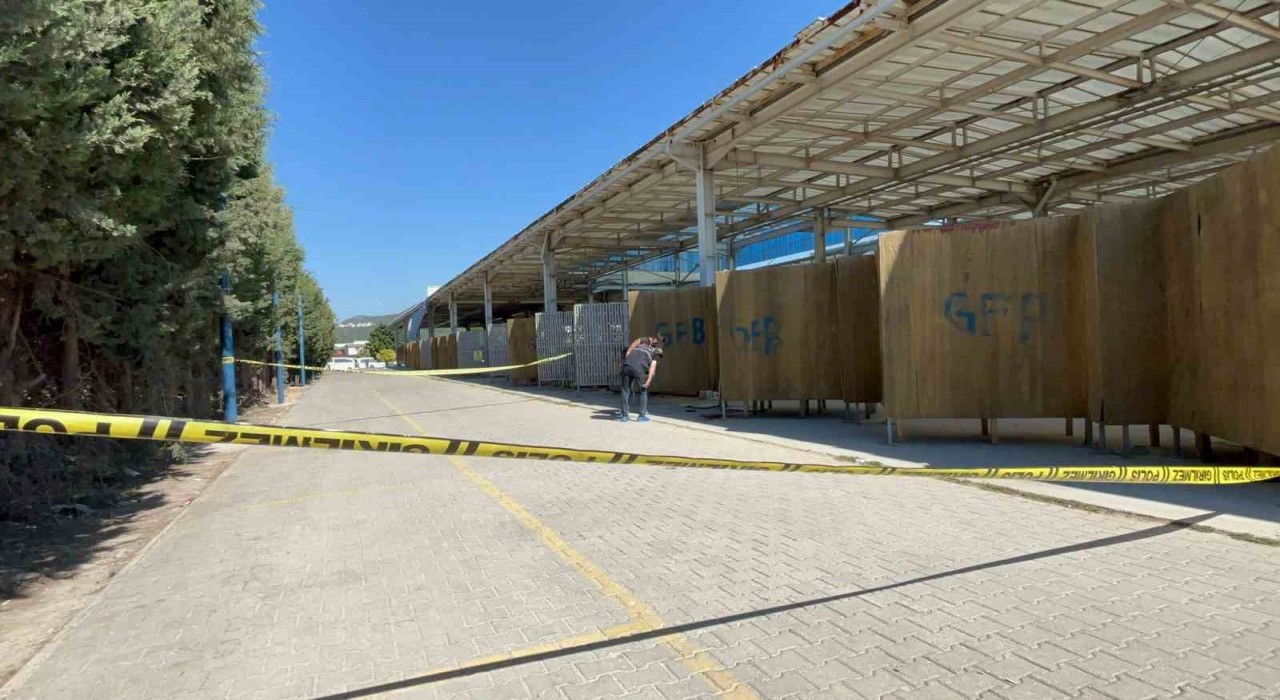 Muğlada güvenlik görevlisi başından vurulmuş halde bulundu