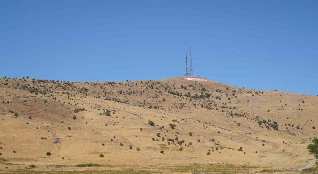 Muşta arazileri askeri atış alanı sınırında kalan vatandaşlar çözüm bekliyor