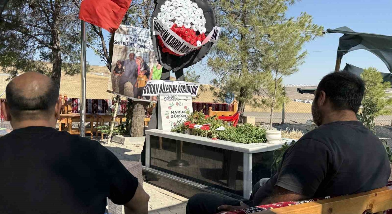 Narinin ölüm yıl dönümünün ardından mezarında sadece babası kaldı