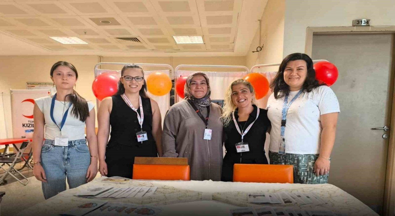 Nazilli Devlet Hastanesinde aşırı sıcaklara karşı vatandaşlar bilgilendirildi