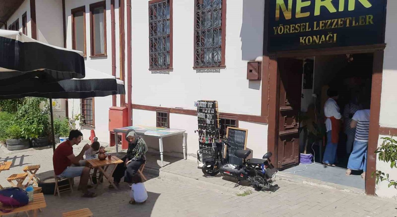 Nerik Kadın Kooperatifinden Yöresel Lezzetler Konağı