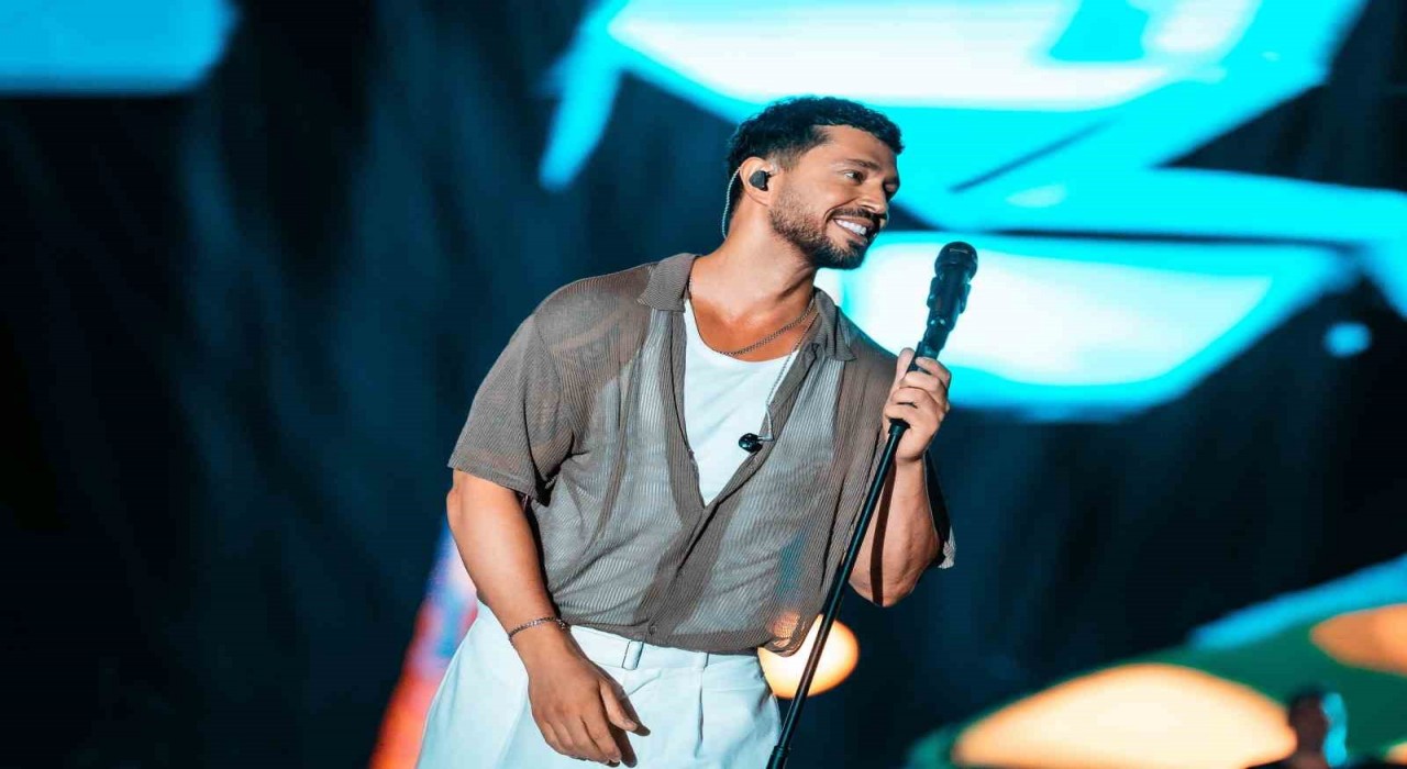 Nevşehirde Murat Boz sahne aldı