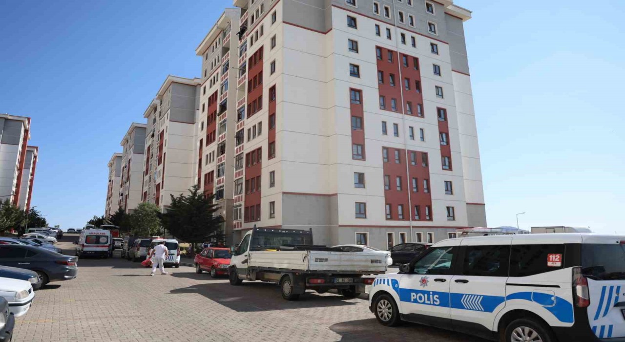 Nevşehirde yalnız yaşayan kadın evinde ölü bulundu