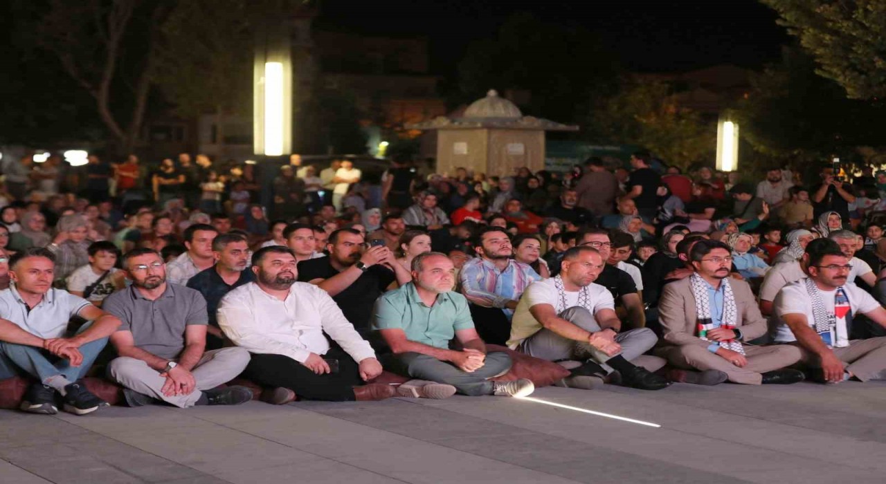 Niğde Belediyesinden Gazze için dayanışma etkinliği: Sessiz Çığlık belgeseli gösterildi