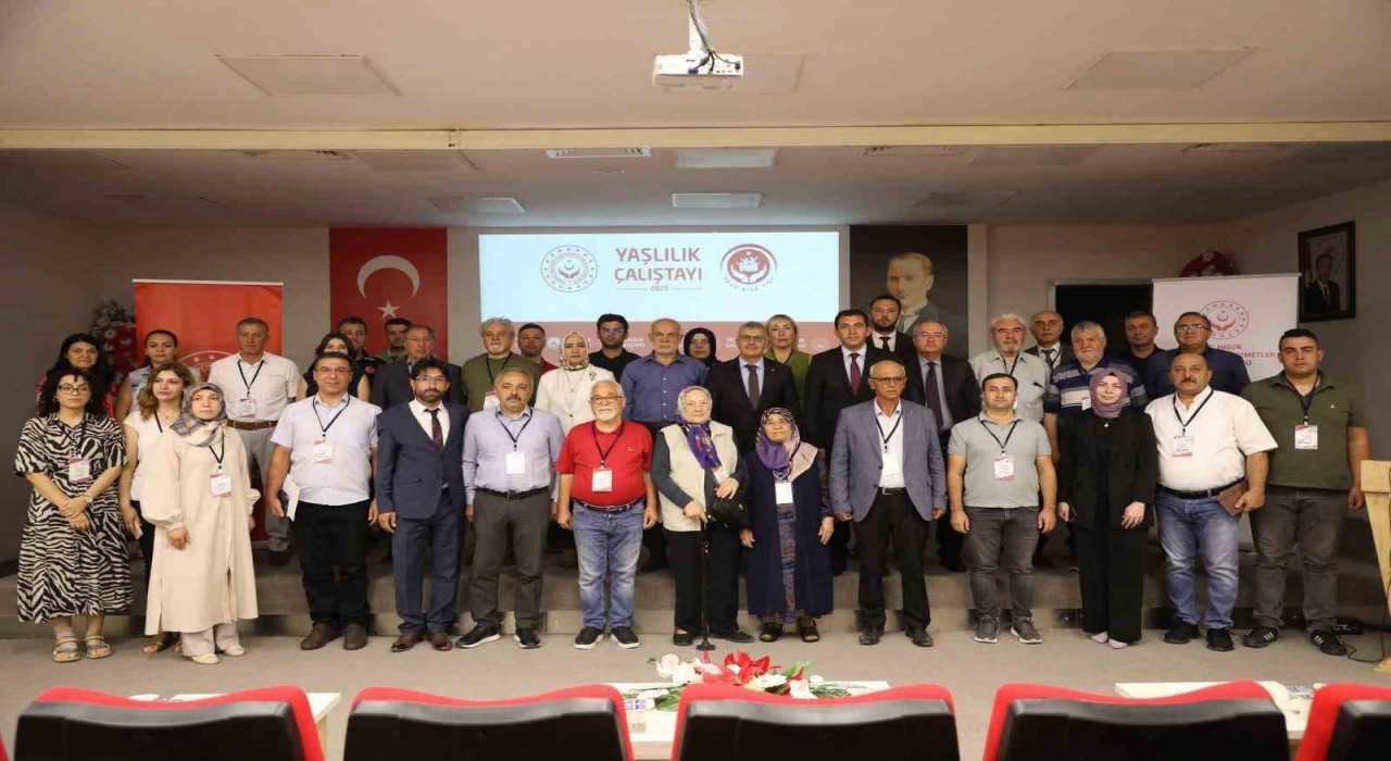 Niğdede yaşlılık çalıştayı düzenlendi