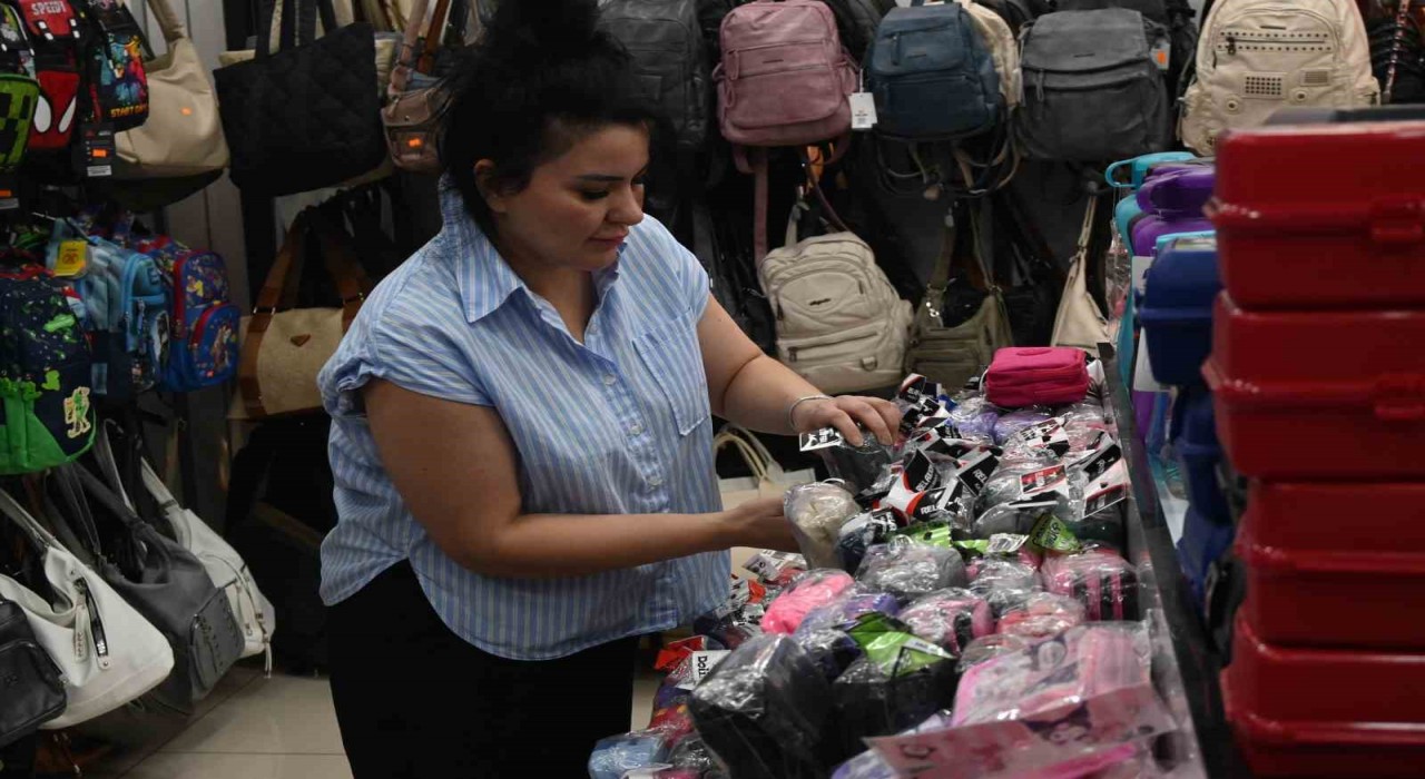 Okul çantası fiyatları 250 ile 4 bin TL arasında değişiyor