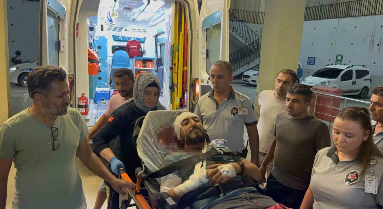 Orman yolu çalışmasında patlatılan dinamit işçiyi ağır yaraladı