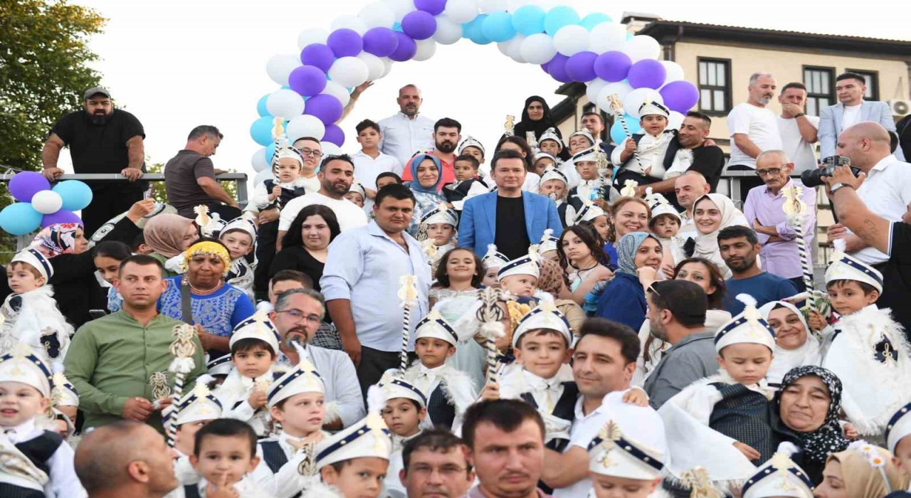 Osmangazide sünnet şöleni