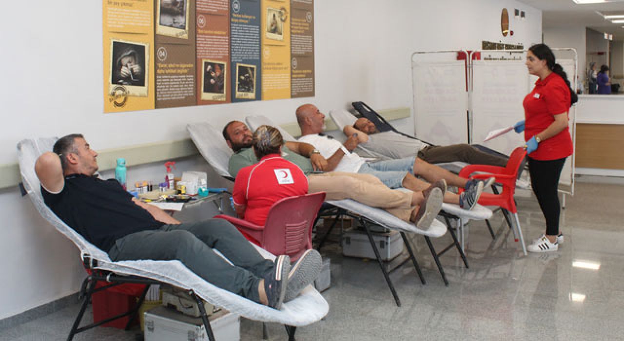 Osmaniye Devlet Hastanesi’nde Türk Kızılay ile Kan Bağışı Etkinliği
