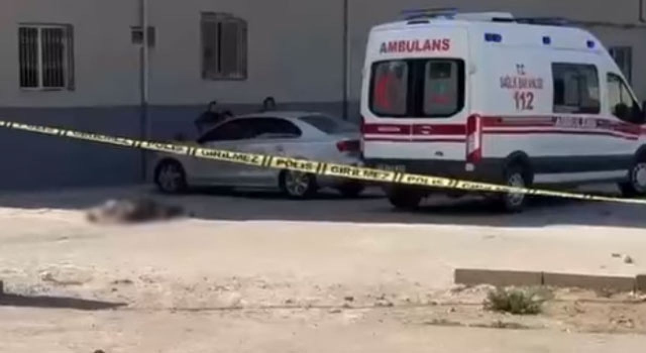 Osmaniye’de Balkondan Düşen Kadın Hayatını Kaybetti