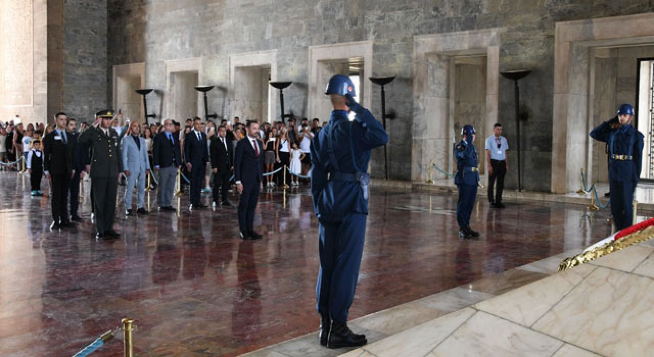 Osmaniyespor FK Yönetimi Anıtkabir’i Ziyaret Etti