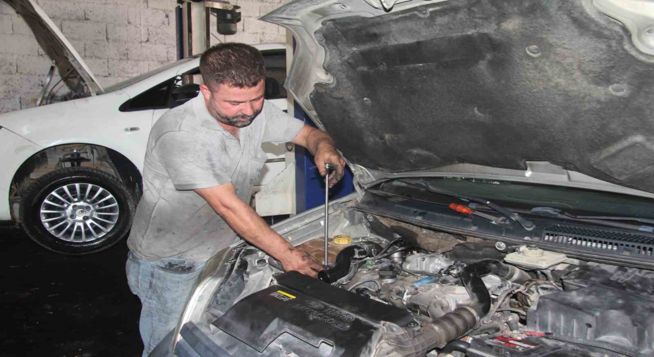 Oto tamirciler, 50 bin TLye çalıştıracak eleman bulamıyor