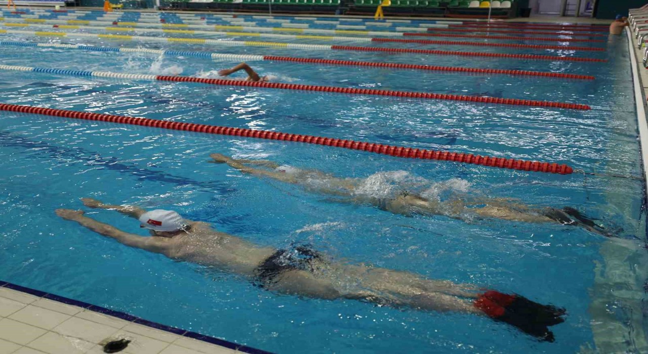 Özel Sporcular Yüzme Milli Takımı Sakaryada kamp yapıyor