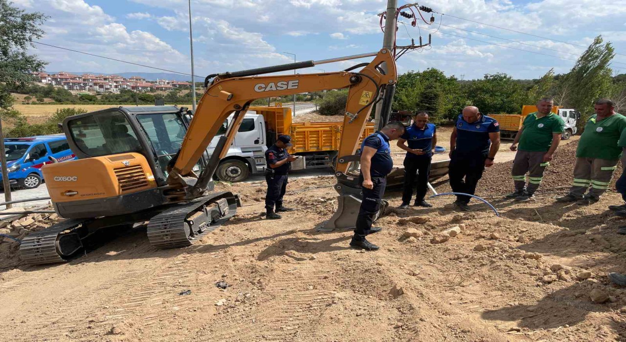 Park düzenlemesinde Apollonun oğlu asker yazan antik stela bulundu