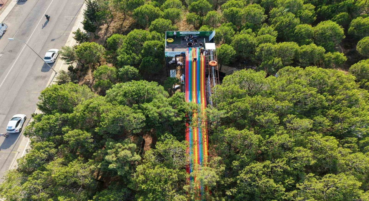 Pendikte adrenalin ve eğlence bir arada: 161 metrelik dev kaydırak açıldı