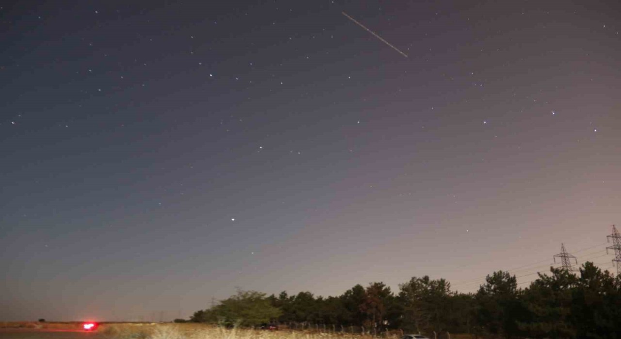 Perseid meteor yağmuru Eskişehirde görsel şölen oluşturdu