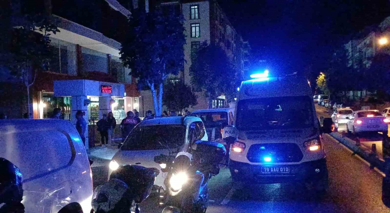 Polisin dur ihtarına uymayan sürücü kaçarken kaza yaptı