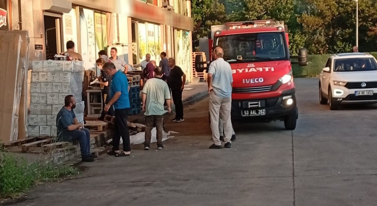 Rizede yük asansörüne sıkışan şahıs hayatını kaybetti