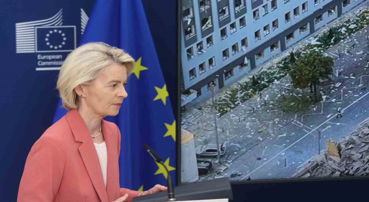 Rusyanın Kieve saldırısında AB binasının yakınına 2 füze isabet etti