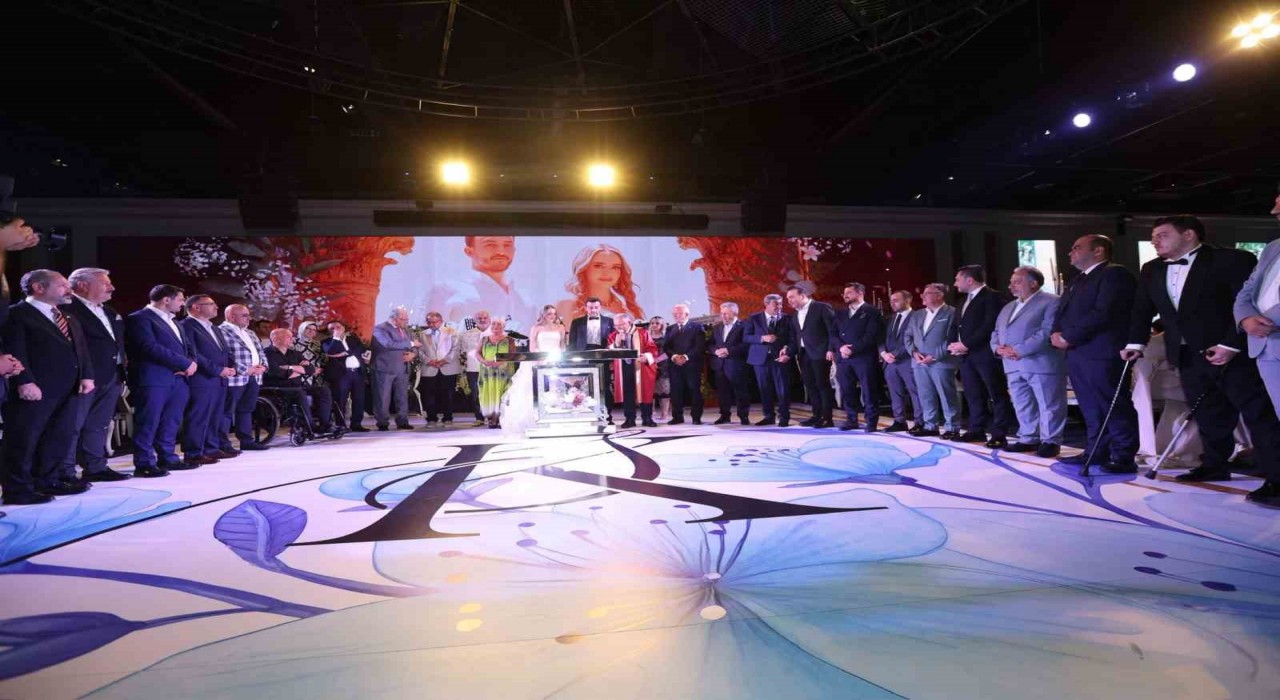 Saçmacı ve Tütüncü ailelerinin mutlu günü