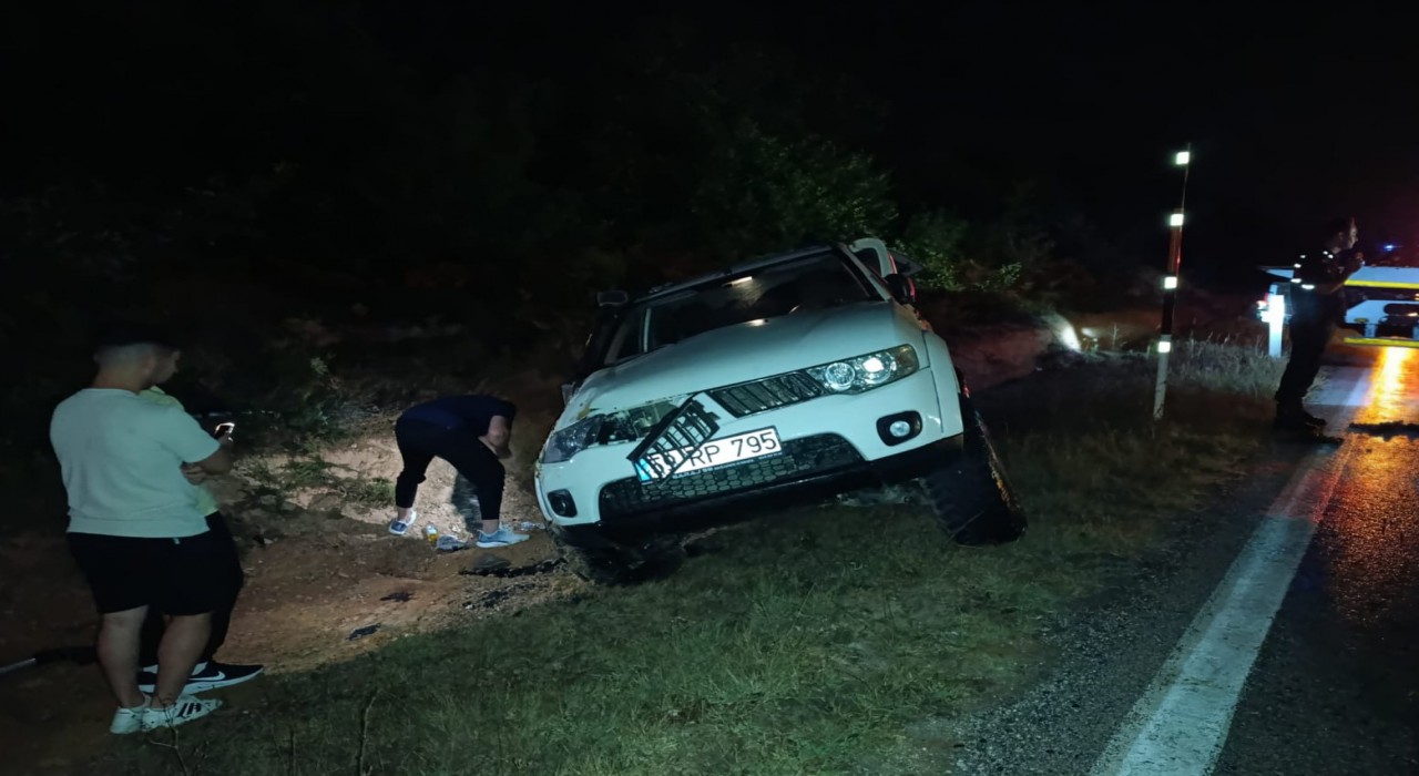 Sağanak yağış kazayı beraberinde getirdi: 2 yaralı